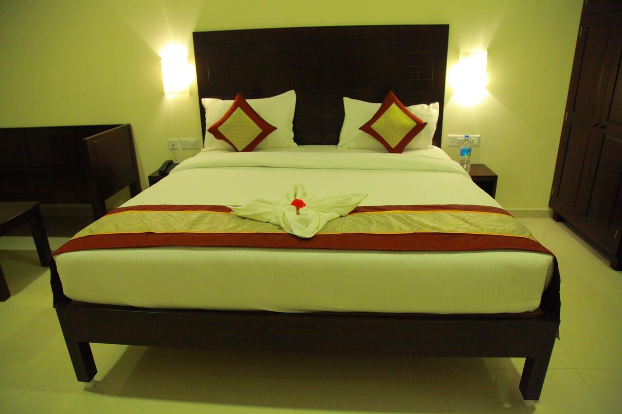 Five Falls Resort กุตตาลัม ภายนอก รูปภาพ